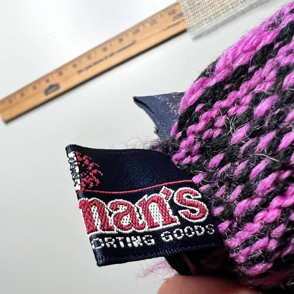Vintage Herman's Beanie Hat Unisex One Size Pink Wool Knit Pom‎ Geometric Winter